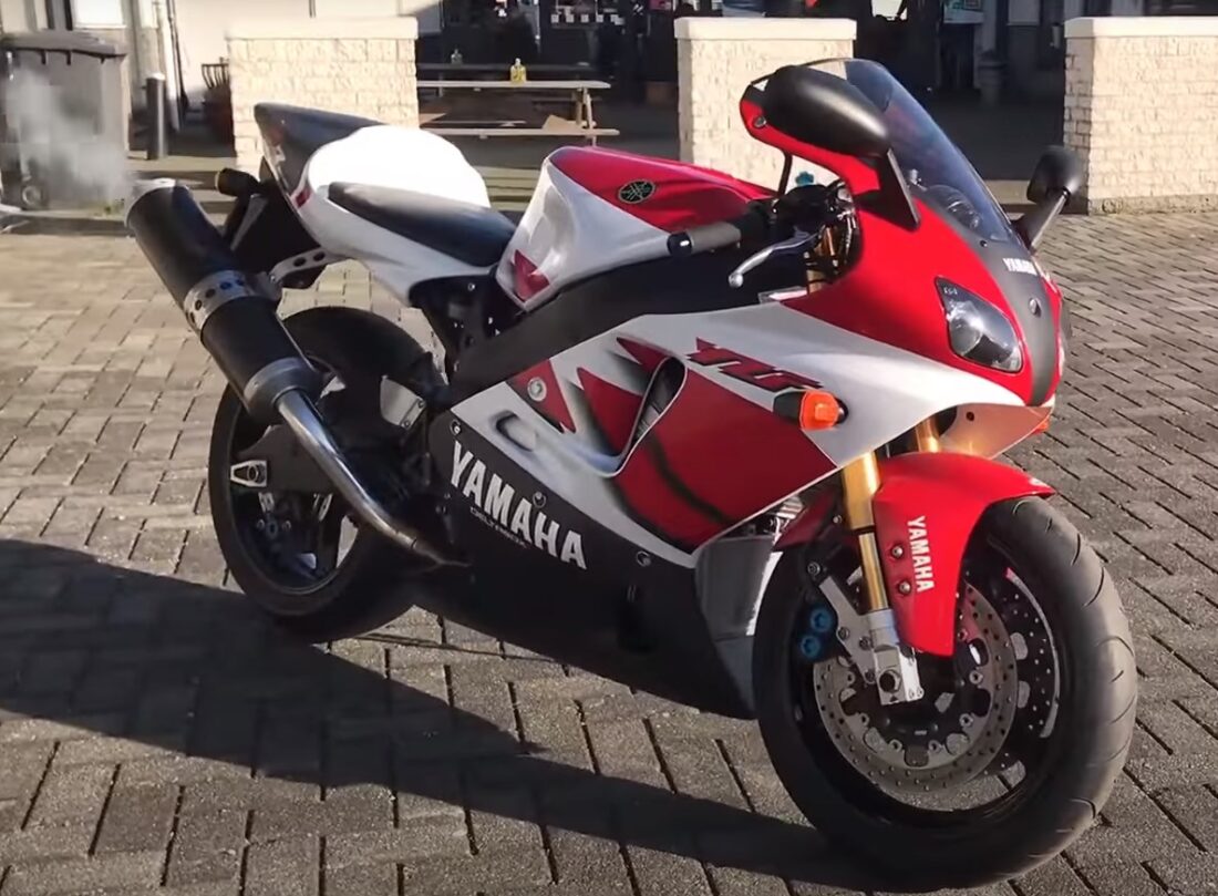 Yamaha YZF-R7